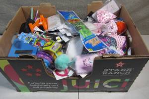 Big Lot Kids Stuff Toys Balloons Bubbles Gliders and More Bulk Dollar Bin Grabs