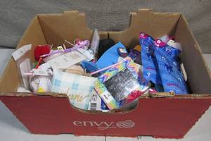Big Lot Kids Stuff Toys Balloons Bubbles Chalk Gliders and More Big Dollar Bin Grab Lot