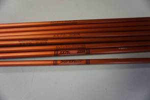lot 29 image: 8 - Easton Super Lite XX75 American Hunter Aluminum Arrows