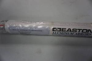 lot 30 image: 12 - Easton XX75 Real Tree Camo Aluminum Arrows