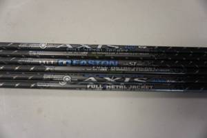 lot 67 image: 6 - Easton Axis Full Metal Jacket Slim ST Carbon Arrows