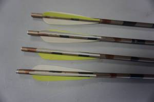 lot 87 image: 4 - Easton Aluminum Cross Bow Bolts