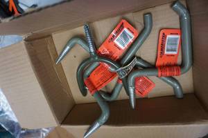 lot 101 image: 3 - Heavy Duty Ameristep Screw In Tree Stand Steps With Primos Screw In GunBowAccessory Holder