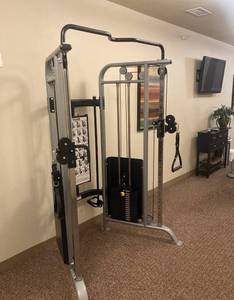 lot 4 image: Functional trainer (new in box)
