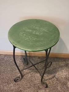 lot 23A image: Jade Ceramic Patio End Table