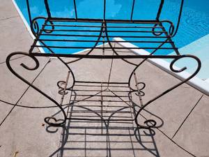 lot 28 image: Scrolled Iron Bakers Rack