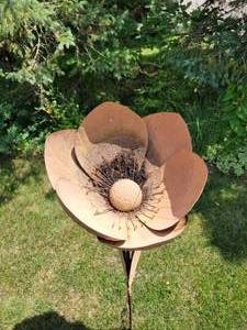 lot 34 image: Steal Lotus Garden Statue