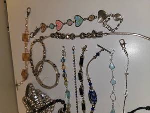 lot 66 image: Costume Bracelet Collection B
