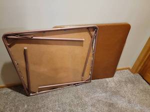 lot 190 image: Folding Card Table