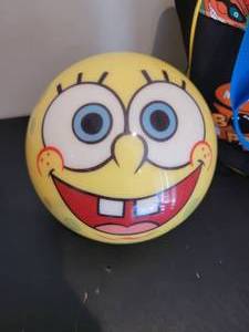 lot 153 image: Brunswick Sponge Bob Bowling Ball