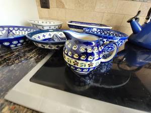 lot 108 image: Polish Pottery from Boleslawiec
