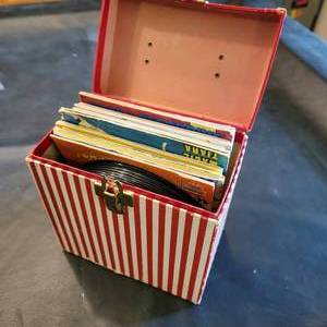 lot 90 image: Vinyl 45 Record Collection  Childrens Read Along Booklets