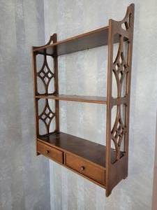 lot 209 image: Vintage Wall Mounted Shelf