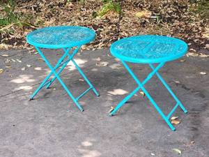 lot 200 image: Groovy Blue Outdoor  Patio Side Table Pair