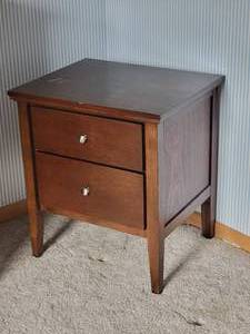 lot 92 image: Contemporary Mocha Bedside Table