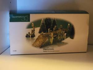 lot 77F image: Department 56 Christmas Village Collection F - (3)