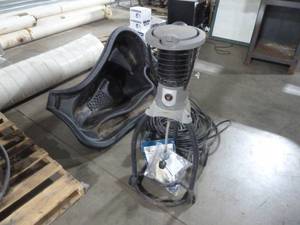 lot 14 image: Coleman Bug Zapper LP