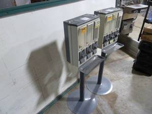 lot 25 image: Candy Dispensers x 2