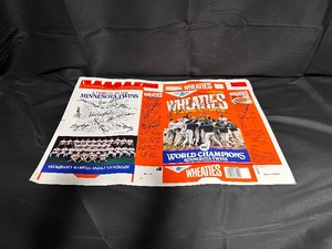 lot 18 image: 1987 Minnesota Twins World Series Champs Signed Wheaties Box