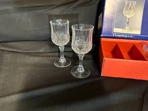 lot 48 image: Set of 6 Crystal DArques Longchamp Cordial Glasses with Original Box