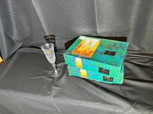 lot 49 image: Set of 8 Cristal de Fandre Salzburg Crystal Glasses