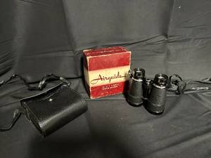 lot 51 image: Vintage 4 Power Airguide Field Glass Binoculars  No 36  USA
