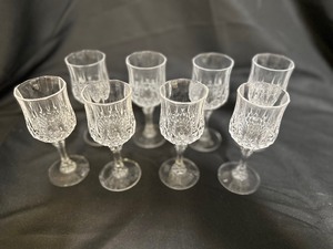 lot 64 image: Set of 8 Cristal DArques Longchamp Cordial Glasses