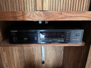 lot 101 image: Pioneer Multi-Play Compact Disc Player Model PD-M510