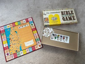 lot 104 image: Vintage 10 Commandments Bible Game