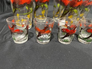 lot 112 image: Set of 6 Vintage Hazel Atlas 1950s Pheasant Hunting Glasses and Whiskey Shot Glasses