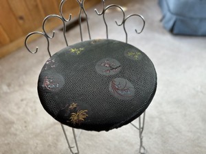 lot 10 image: Vintage Mid-Century Peacock Fan Back Iron Wire Vanity Chair