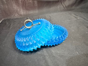 lot 150 image: Indiana Glass Blue Diamond Covered Candy Dish