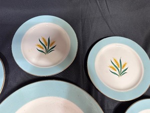 lot 165 image: Large Lot of Vintage International D.S. Co Viking USA Wheat Dishes with Aqua Rim