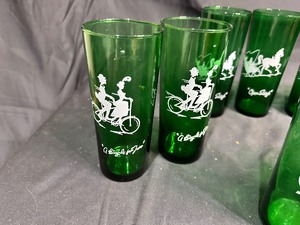 lot 167 image: Lot of 8 Vintage Anchor Hocking 1950-1965 Gay Nineties Straight Shell Forest Green Tom Collins Glasses
