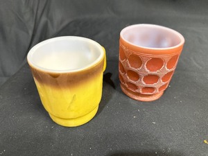 lot 302 image: Lot of 2 Vintage Anchor Hocking Fire King Mugs - One Yellow & One Orange