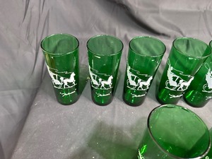 lot 210 image: Vintage Anchor Hocking 1950-1965 Gay Nineties Straight Shell Forest Green Tom Collines Glasses (6 12 Tall)