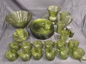 lot 9 image: Large Lot of Anchor Hocking Vintage MCM Avocado Green Soreno Dishes