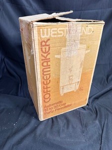 lot 218 image: Westbend Coffee Percolator