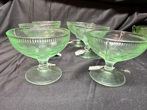 lot 268 image: Set of 6 Jeannette Glass Cherry Blossom Uranium Glow Glass Sherbert Glasses