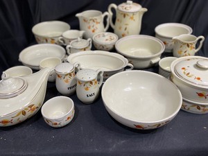 lot 245 image: Large Lot of Vintage Hall China Jewel Tea Autumn Leaf Service Pieces