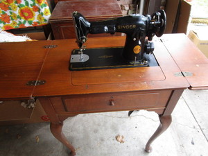 Singer Cabinet Sew Machine