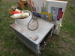 Dog Kennel, Bowl, Mat, Dummies