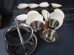 Salad Dressing Server, Tidbit Tray