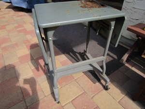 Metal Typewriter Stand