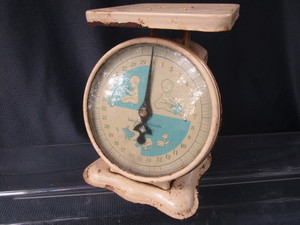 Vintage baby Scale