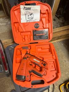 lot 15 image: Paslode Cordless 16 Gauge Nailer