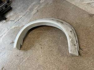 lot 44 image: Fender Flares