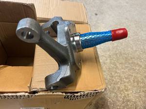 lot 68 image: NIB Ford Mustang 2 1974-1978 Drop 2 Forged Spindle Set