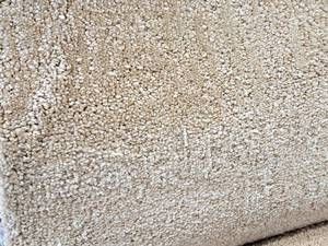 lot 116 image: Cambridge Sandstone Carpet Remnant 28.75x12