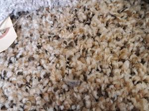lot 141 image: Edgewood Royal Flax Carpet Remnant 21x12